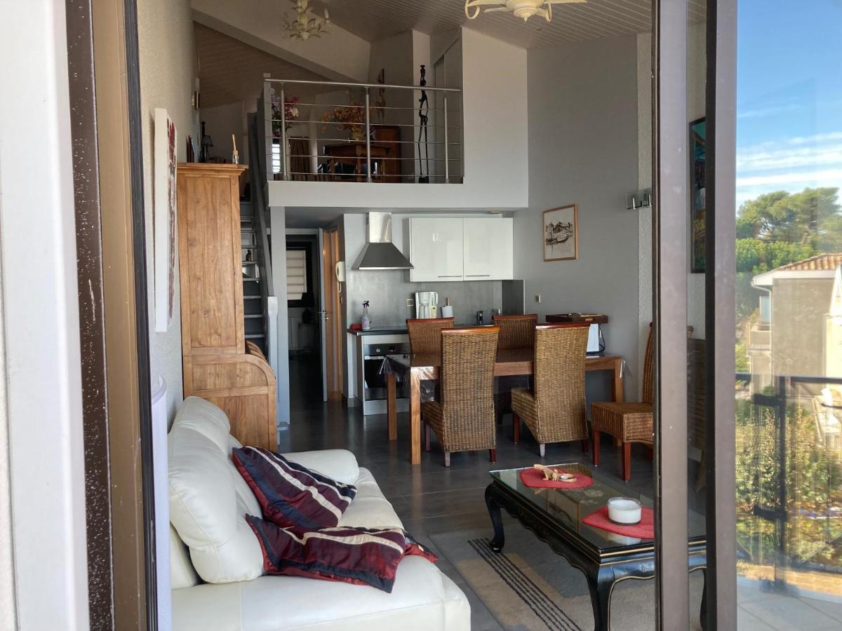 Bord De Apartment *
