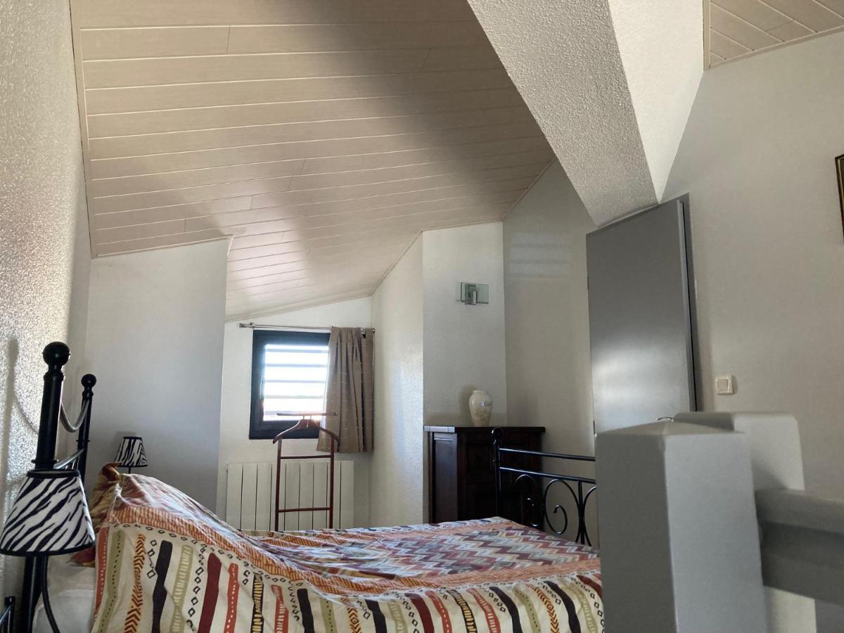 Bord De Apartment *